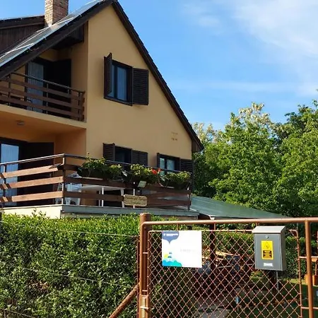 Appartamento Dunkanyar Gyöngye *