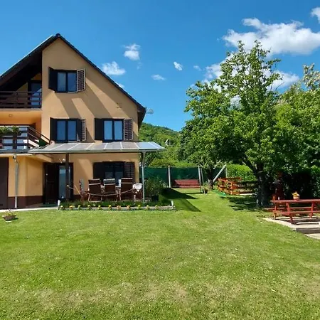 Appartamento Dunkanyar Gyöngye *