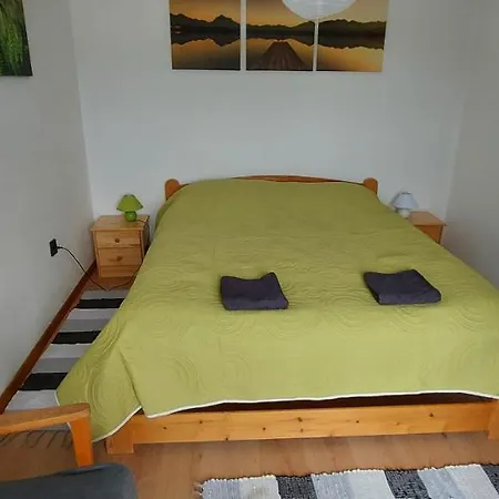 Dunkanyar Gyongye Vendeghaz Apartment