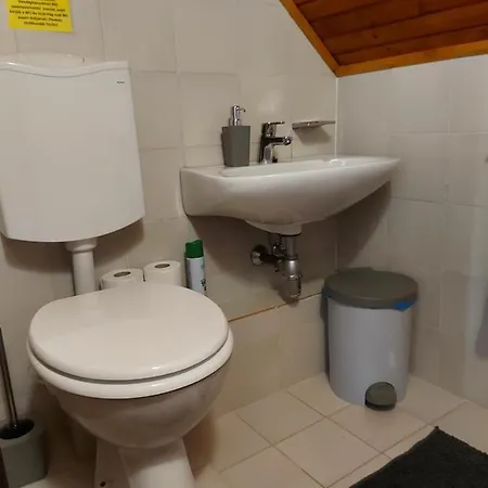 Apartment Dunkanyar Gyongye Vendeghaz *